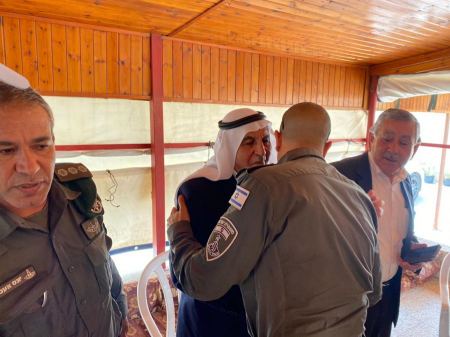 حرس الحدود لواء الجنوب : في رهط للتهنئة بمناسبة عيد الفطر